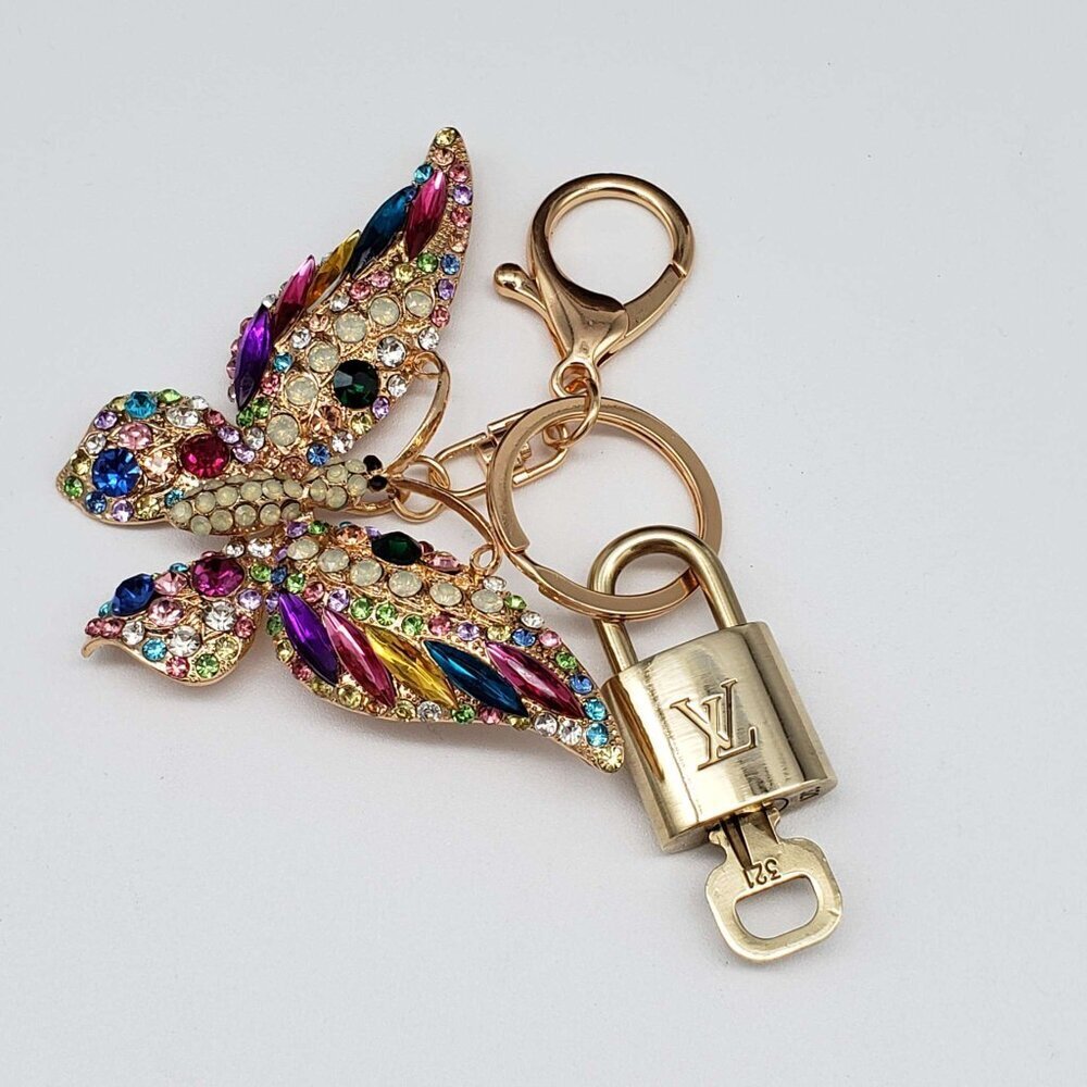 LV Gold Padlock & Key 🔒 Authentic Louis Vuitton Bag Unbranded Butterfly Charm - Picture 6 of 7